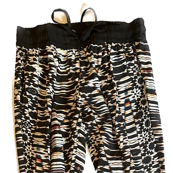 Maje multi color Abstract Silk Pant. - Picture 2 of 3